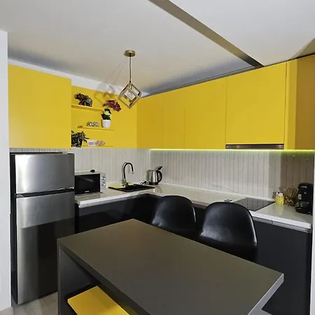 Anastasia&raisa * Βουκουρέστι