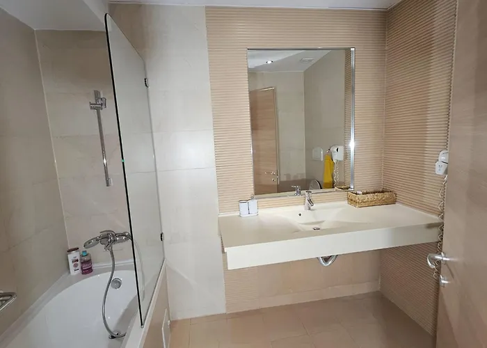 Anastasia&raisa Bucureşti